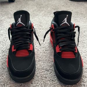 Jordan 4 Red Thunders Size 9.5